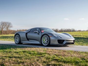 Porsche 918 Spyder, 2015