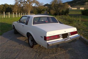 Buick Regal Limited, 1987