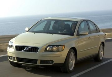 Volvo S40 T5 (Mk II 230 PS) specs