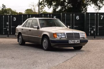 Mercedes-Benz 260E Auto (W124)- 27,000 miles, 1990