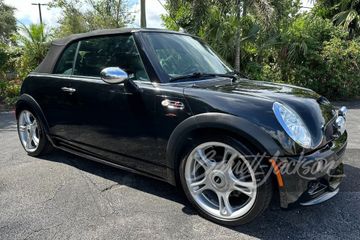MINI COOPER S JOHN COOPER WORKS CONVERTIBLE, 2005