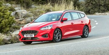 Ford Focus Turnier 2.0 Ecoblue (Mk IV) specs