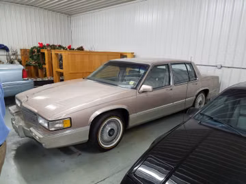 Cadillac Deville, 1990
