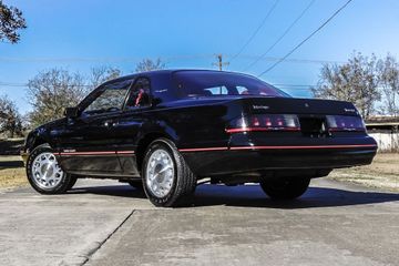 Ford Thunderbird, 1988