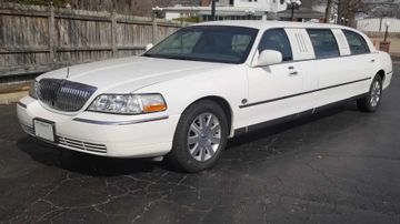 Lincoln Town Car Limousine, 2003