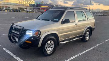 Nissan Pathfinder, 1999