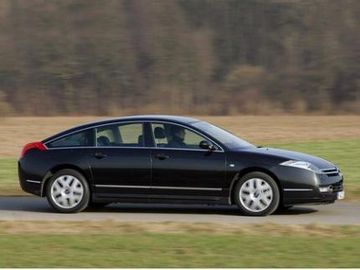 Характеристики Citroën C6 V6 HDi 205