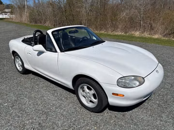 Mazda Miata MX5 Convertible, 1999