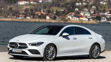 Mercedes-Benz CLA 180 (C118) specs