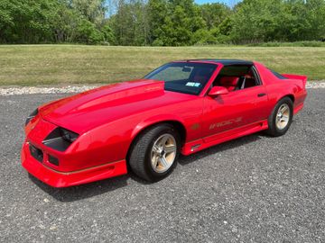 233 - Chevrolet Camaro IROC Z28 Sedan, 1984
