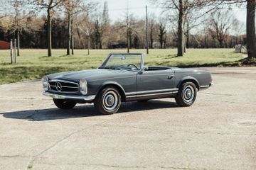 Mercedes-Benz 230 SL 'Pagoda', 1966