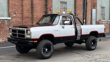 Dodge Ram W150, 1991