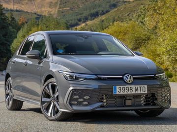 VW Golf GTE (Mk VIII facelift) specs