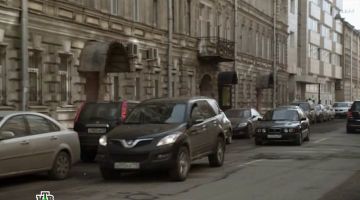 Great Wall Hover in Дорогая (2013)
