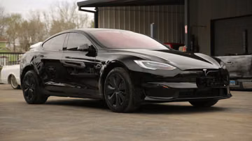 Tesla Model S Plaid Edition, 2021