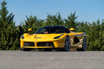 Ferrari LaFerrari, 2015