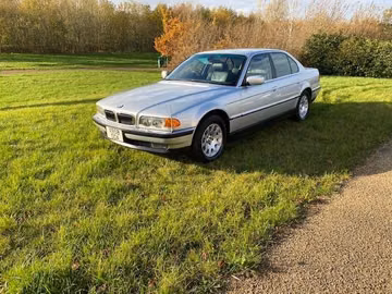 BMW 735i Saloon, 2000