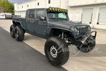 JEEP WRANGLER UNLIMITED CUSTOM 6X6 PICKUP, 2017