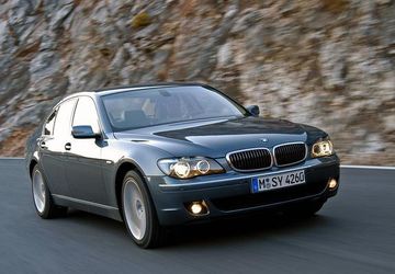 BMW 730i (E65 258 PS) specs