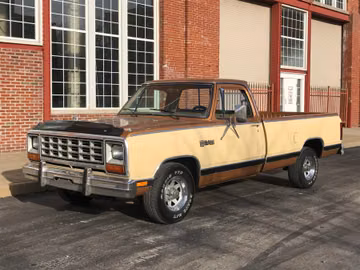 Dodge D150 Royal SE Pickup, 1985