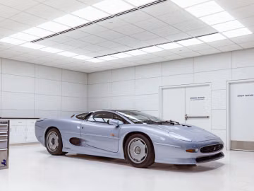 Jaguar XJ220, 1993
