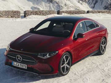 Mercedes-Benz CLA 220 4Matic (C178) specs