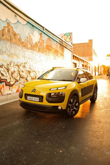 Citroen C4 Cactus PureTech 82 (Mk I) specs