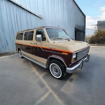 Фургон Ford E150 XLT, 1983 год
