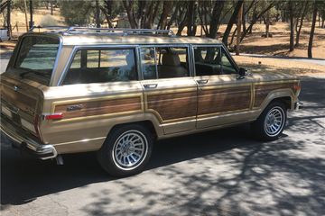 Jeep Grand Wagoneer, 1990