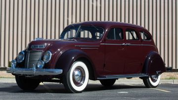 Chrysler Imperial Airflow Sedan, 1937
