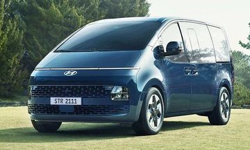 Hyundai Staria 2.2 CRDi specs