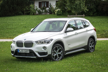BMW X1 xDrive 25i (F48 xDrive 28i) specs