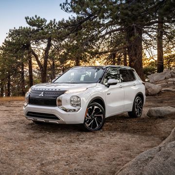 My Hybrid SUV: Perfect for Dubai!