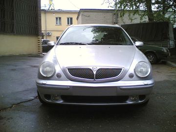 Lancia Lybra specs