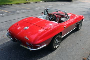 Chevrolet Corvette 327/300 Convertible, 1965