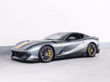 Ferrari 812 Competizione, 2023