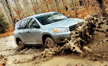 Toyota RAV4 2.4 AWD (Mk III) specs