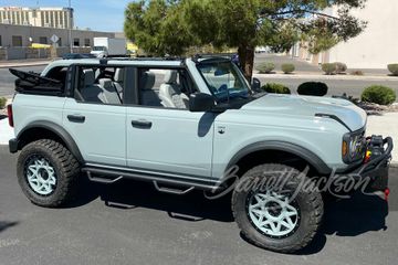 FORD BRONCO CUSTOM SUV, 2021