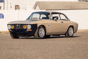 Alfa Romeo 2000 GT Veloce, 1974