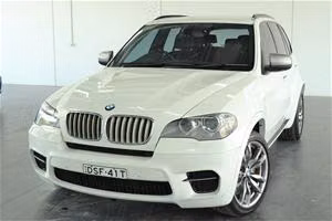 BMW X5 M50d (E70) specs