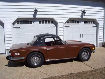 TRIUMPH TR-6 ROADSTER, 1976