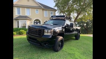 GMC Sierra Denali, 2011