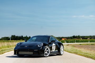 Porsche 911 S/T Coupé, 2025