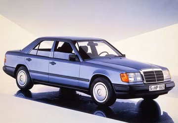 Mercedes-Benz 260 E 4Matic (W124 160 PS) specs