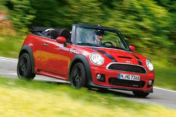 Mini Cooper JCW Cabrio specs