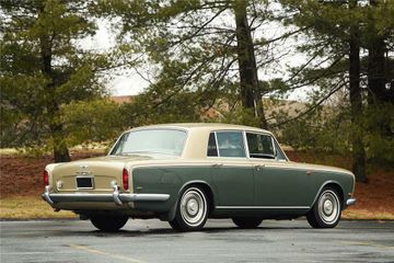 BENTLEY T-2 SEDAN, 1968