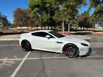 ASTON MARTIN VANTAGE S, 2011
