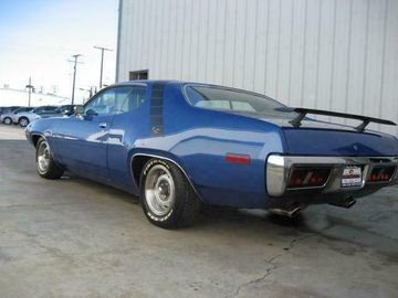 Plymouth Road Runner, двухдверный хардтоп, 1971 год