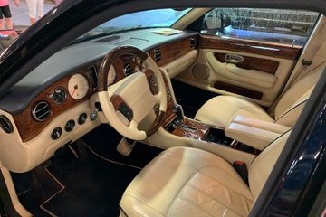 BENTLEY ARNAGE RED LABEL SEDAN, 2005