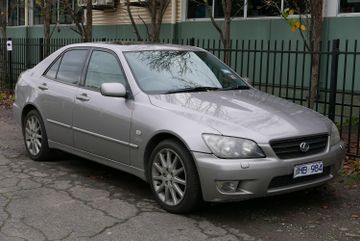 Lexus Is300 Platinum Edition (JCE10r) specs